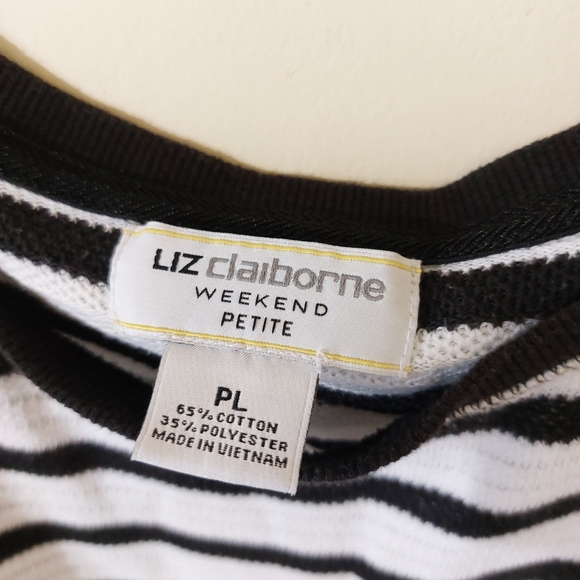 Liz Claiborne Weekend Petite Black & White Striped Lightweight Pull Over Sweater - Picture 6 of 13